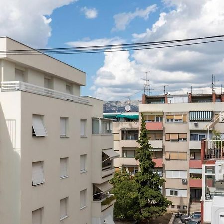 Banana Split Youth Apartment Екстер'єр фото