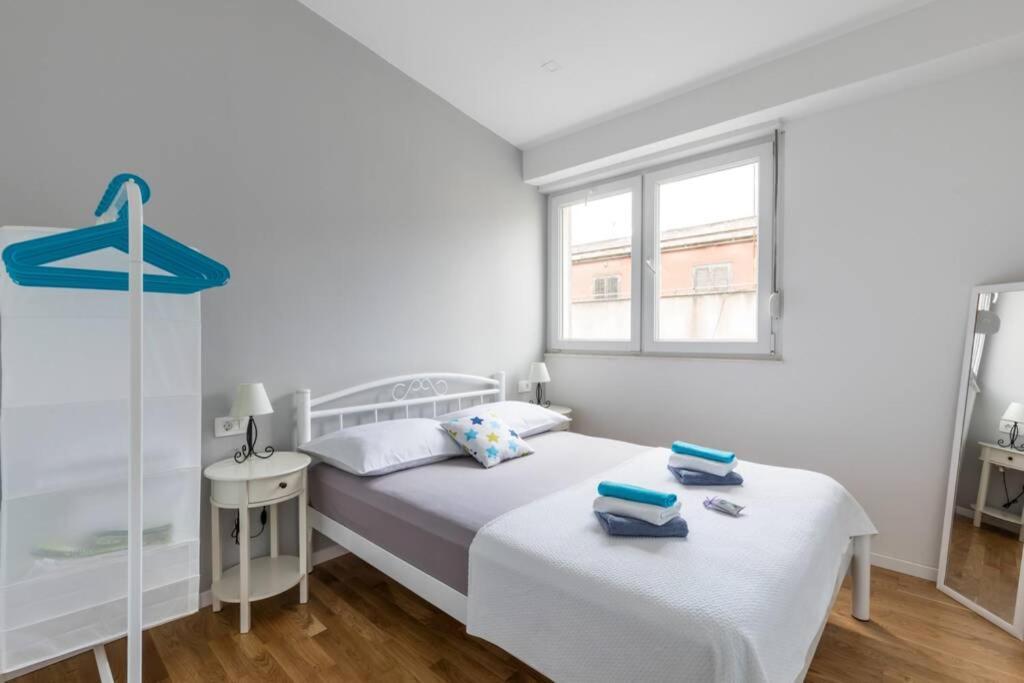 Banana Split Youth Apartment Екстер'єр фото