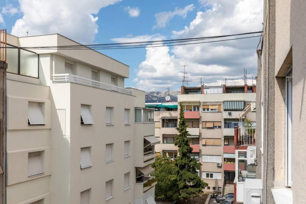 Banana Split Youth Apartment Екстер'єр фото